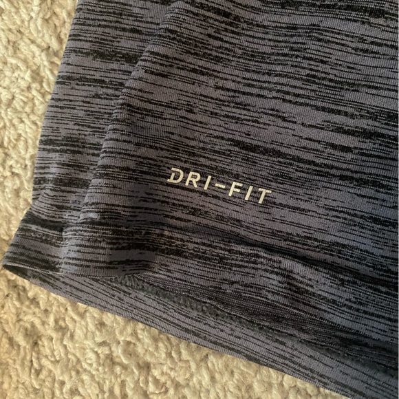 Carolina Panthers Nike dri fit tee shirt - Picture 2 of 4